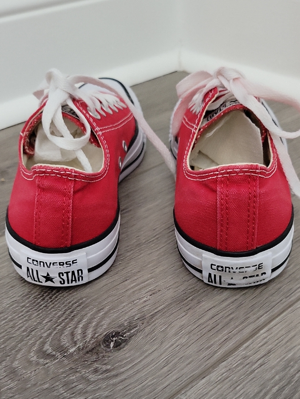 Converse All Star W9men's Size 7 Red Sneakers - Picture 4 of 7